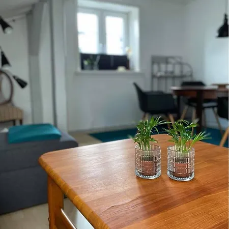 Det Gamle Paradis Pa 2 Sal I Appartement